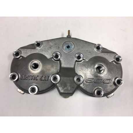 800 Cat Cylinder Head 