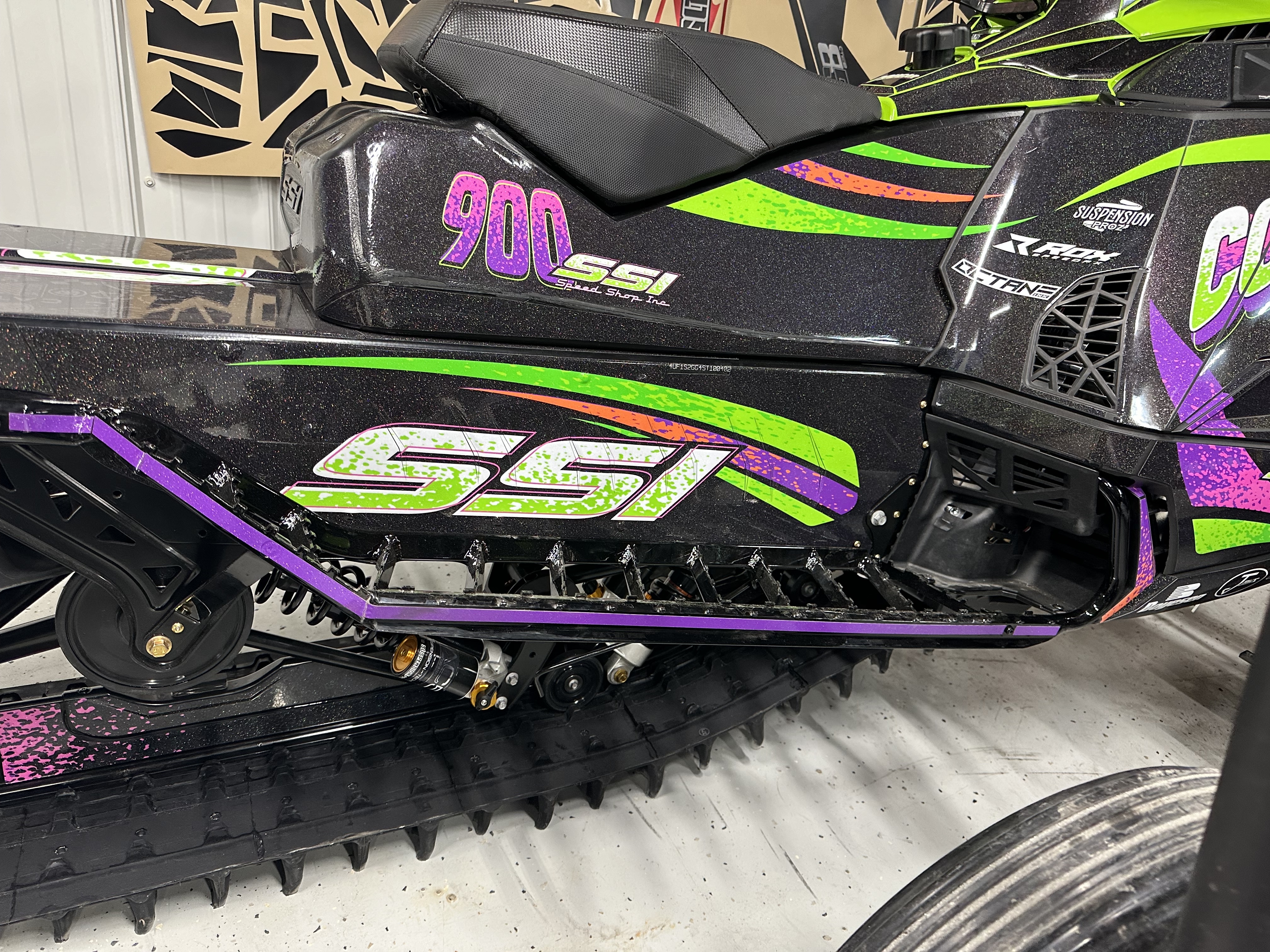 Catalyst Mountain Pro Running Boards - Black Diamond Xtreme